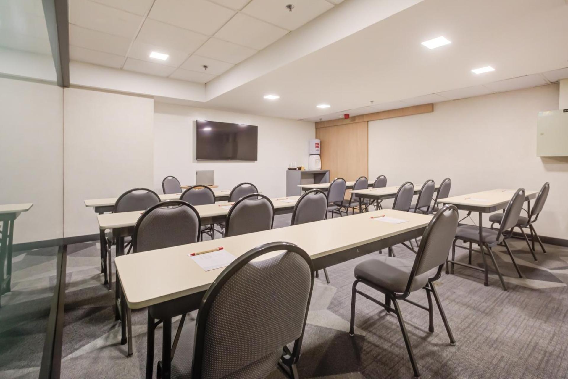 Ibis Budget Rio De Janeiro Nova America Exterior photo